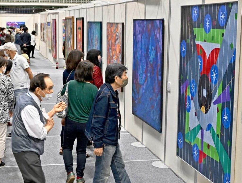 🏛️ 우라소에 시립 미술관 (우라소에시 비주츠칸) 이미지 9